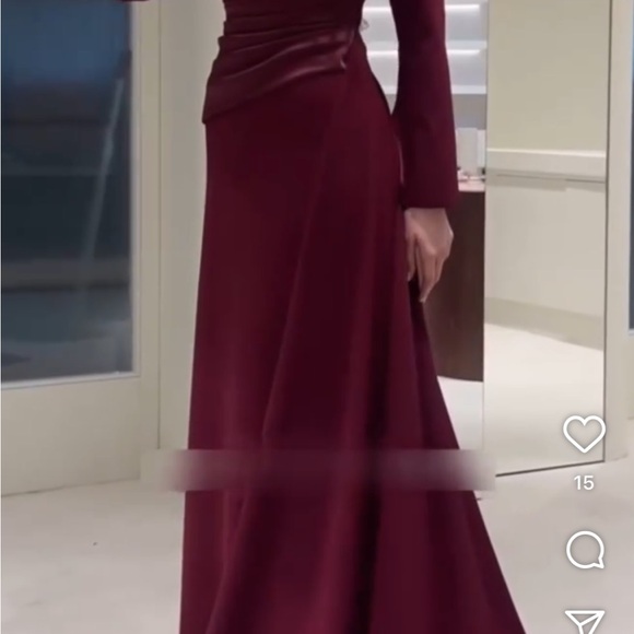 Elegant Burgundy Long Sleeve Dresses - Picture 6 of 10